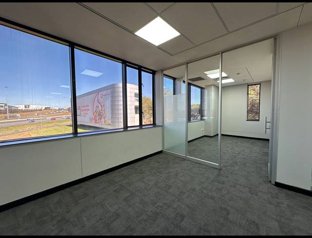 612M² OFFICE TO LET IN WOODMEAD